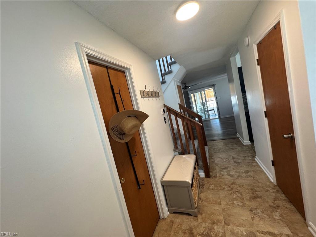 5508 Landings Crst Property Photo 12