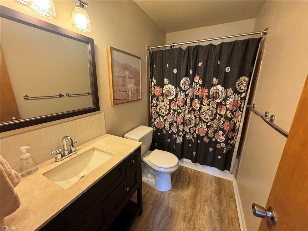 5508 Landings Crst Property Photo 24