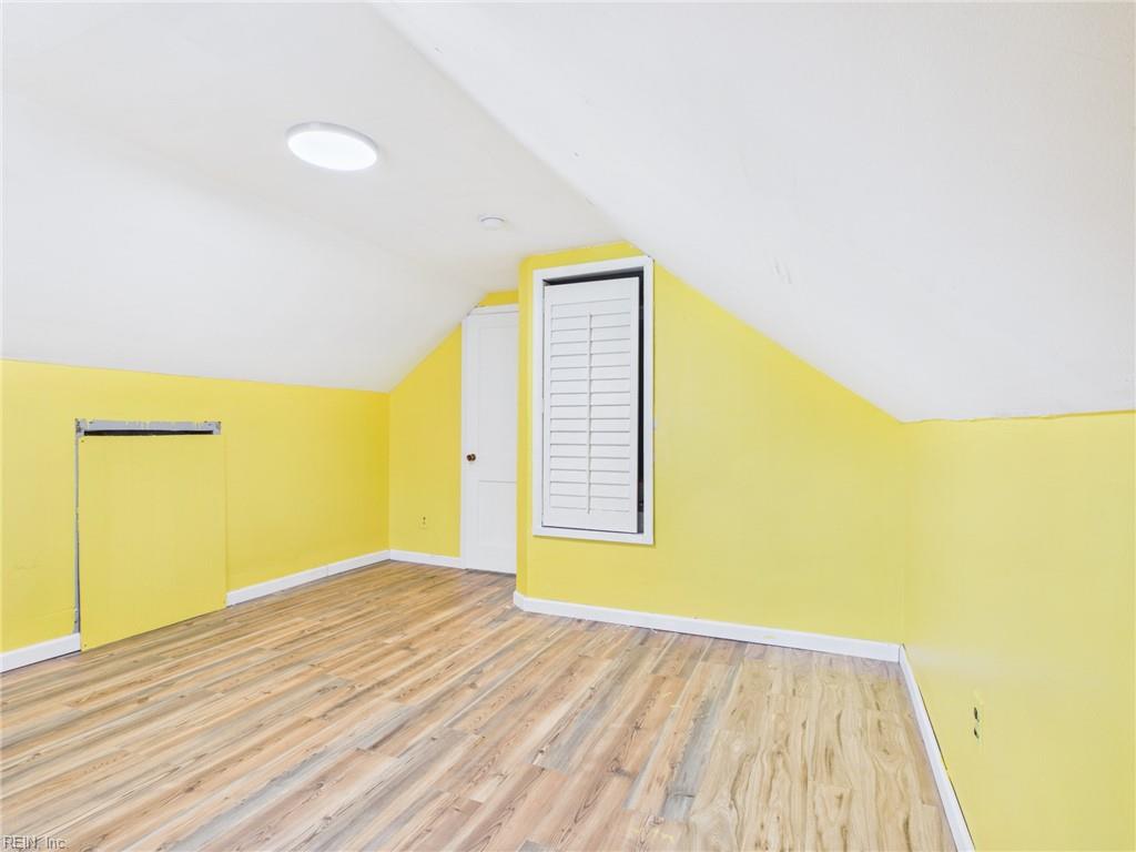 8 Clover St Property Photo 16