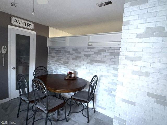 422 Barcelona Ln Property Photo 13