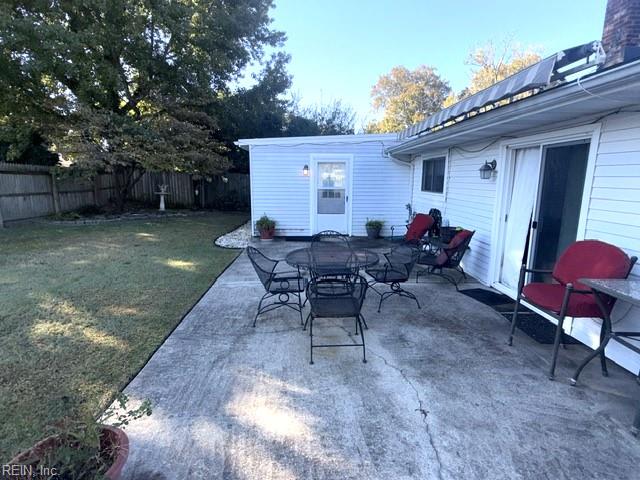 422 Barcelona Ln Property Photo 37
