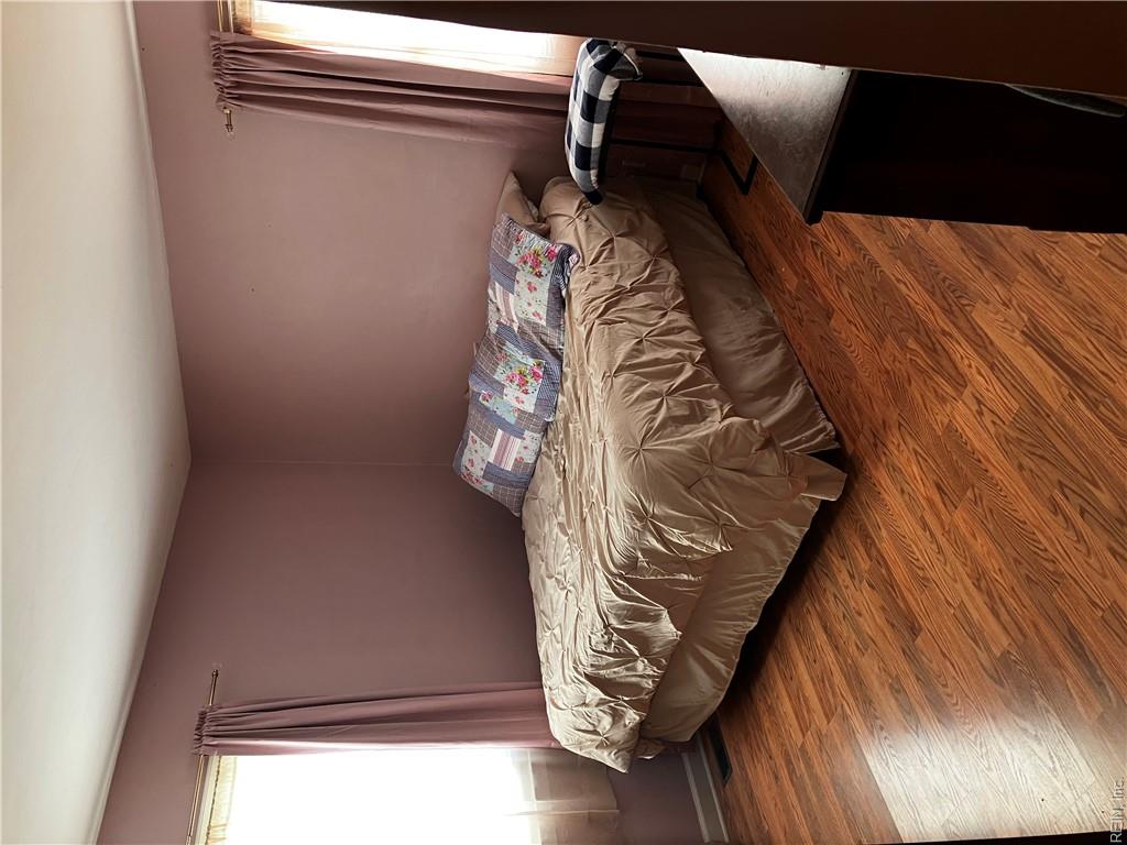 516 Austin St Property Photo 2