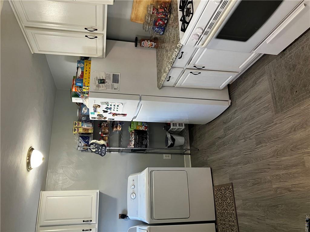516 Austin St Property Photo 11