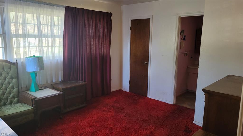 2921 Hilton Ave Property Photo 8