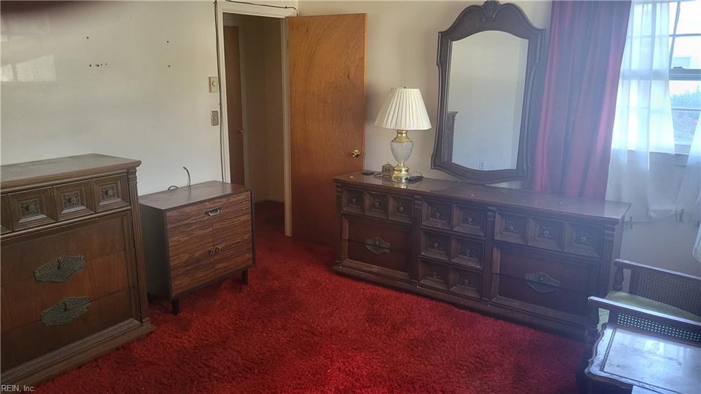 2921 Hilton Ave Property Photo 9