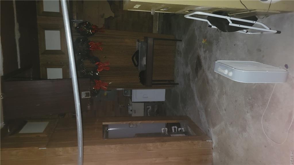 2921 Hilton Ave Property Photo 17