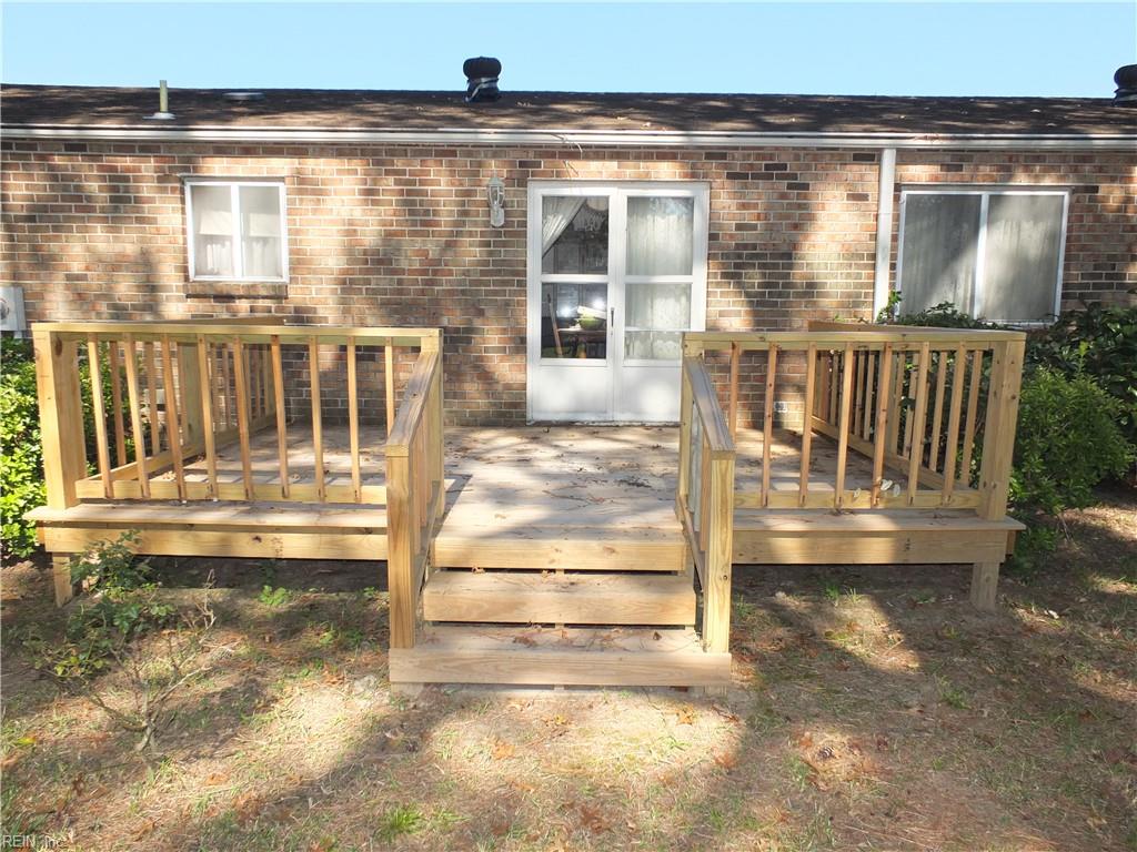 2921 Hilton Ave Property Photo 18