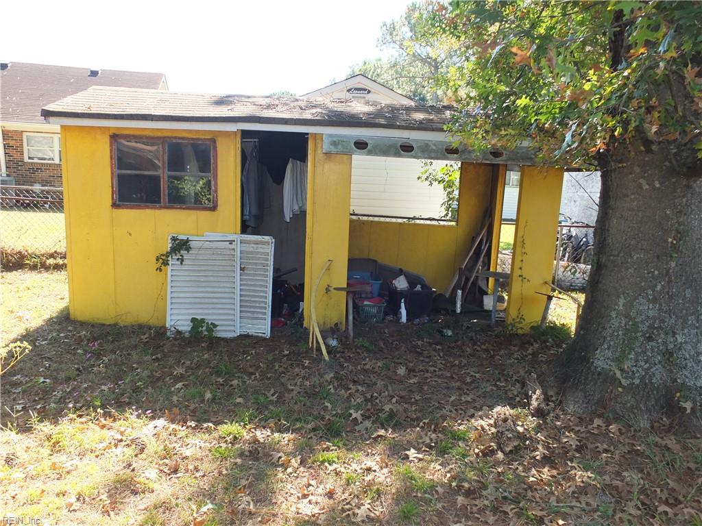 2921 Hilton Ave Property Photo 20