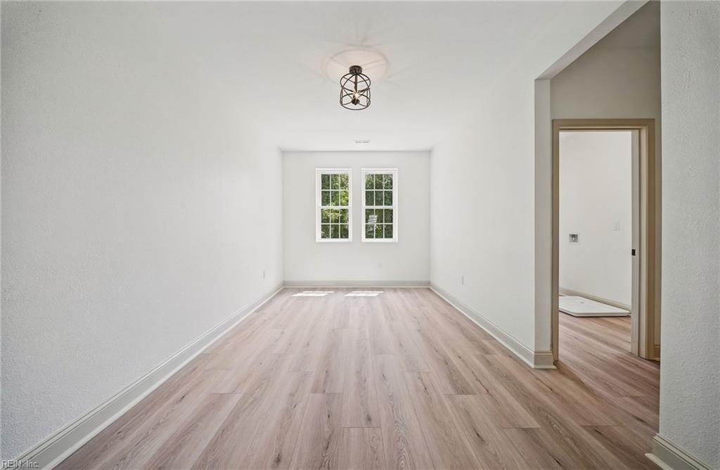 855 Lexington St Property Photo 11