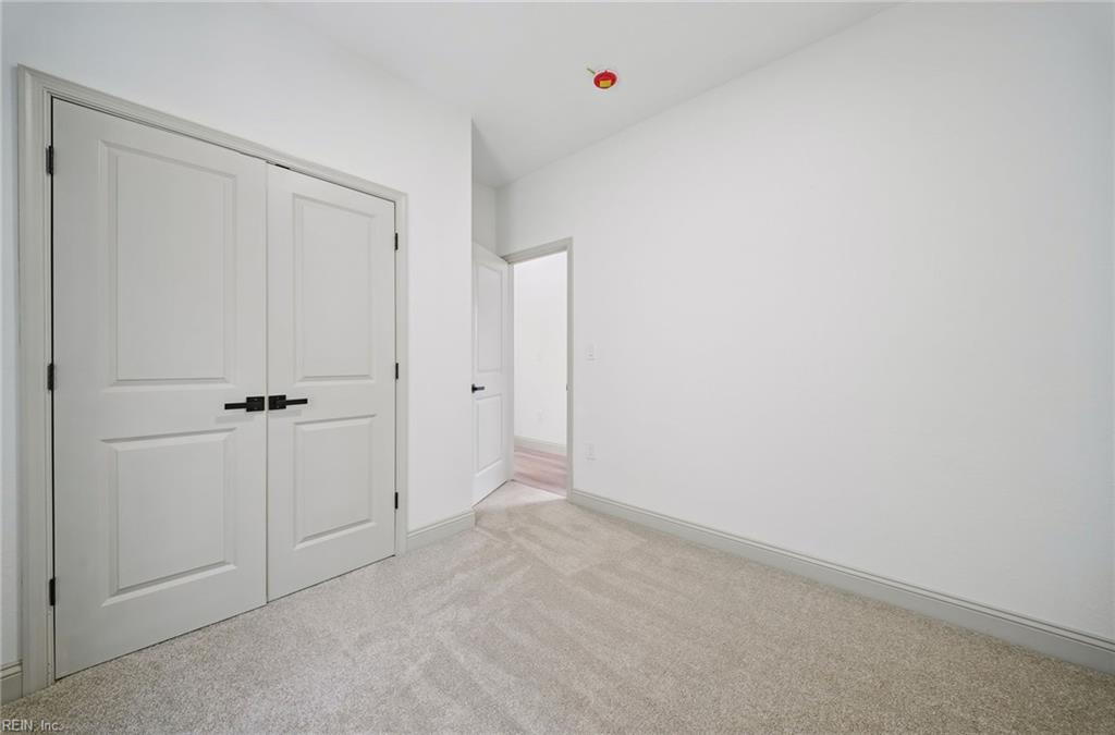 855 Lexington St Property Photo 14