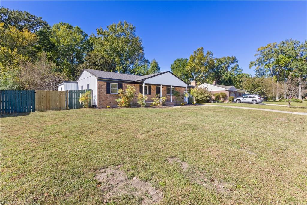 24 Lee Ave Property Photo 27