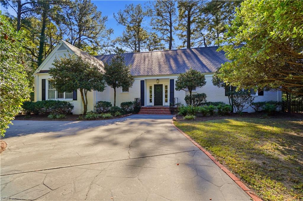 7304 Appletree Ln Property Photo 1