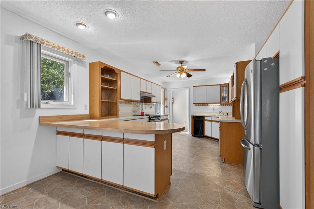 25092 Tyler Dr Property Photo 9