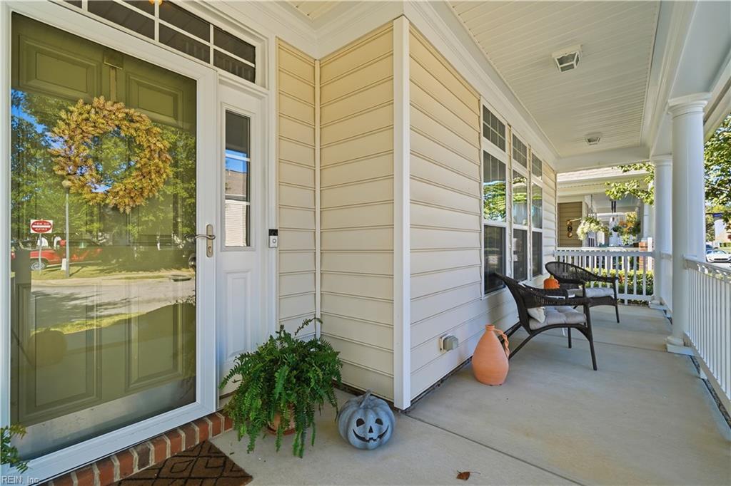 3230 Duke Of Glouchester Dr Property Photo 3