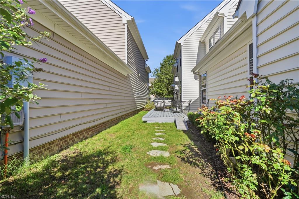 3230 Duke Of Glouchester Dr Property Photo 33