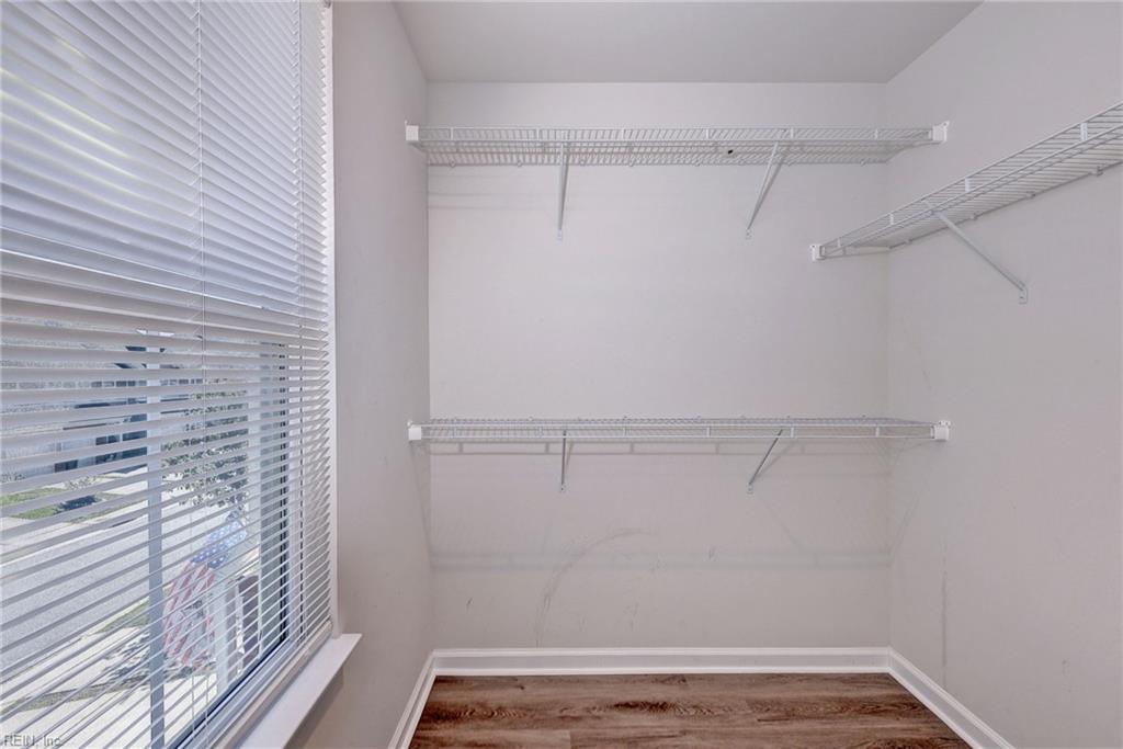 135 Stegg St Property Photo 19