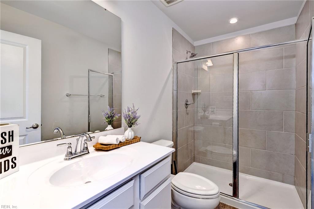 135 Stegg St Property Photo 20