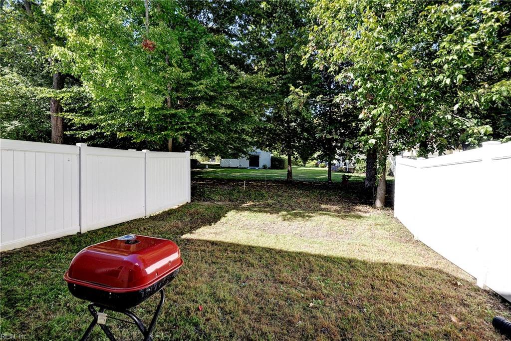 135 Stegg St Property Photo 25