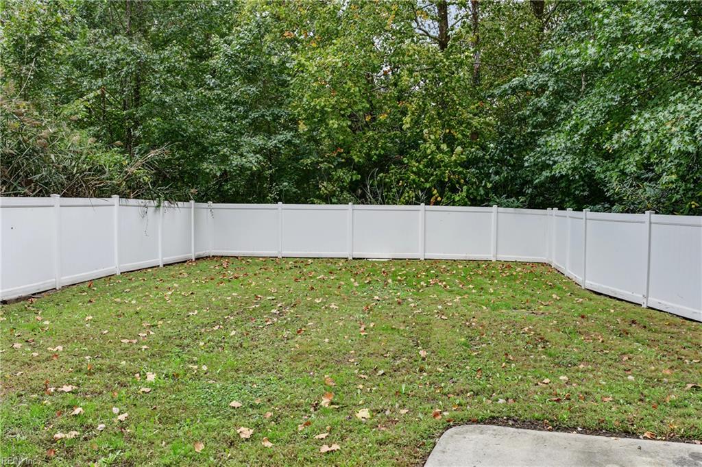 816 Stacey Pl Property Photo 8