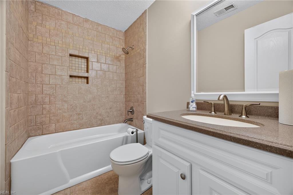 3708 Middlewood Ct Property Photo 23