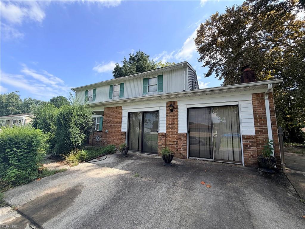 801 Drawbridge Dr Property Photo 1