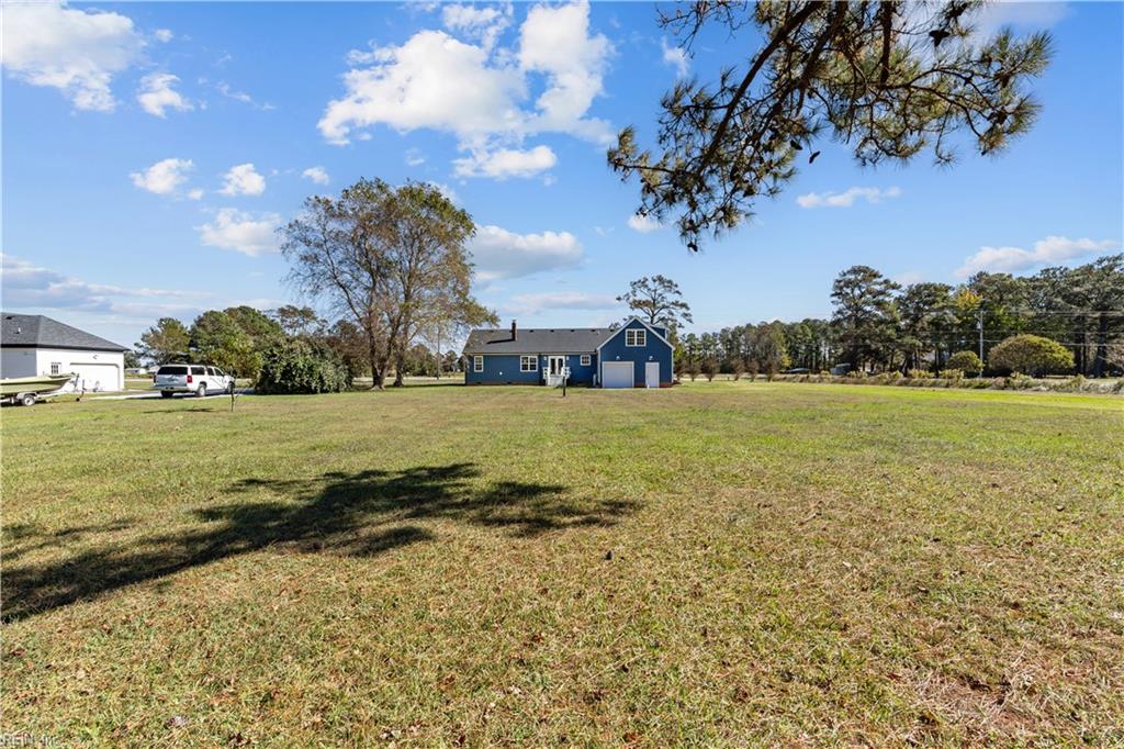 332 S End Rd Property Photo 45