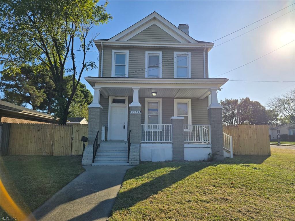 2123 Effingham St Property Photo 1
