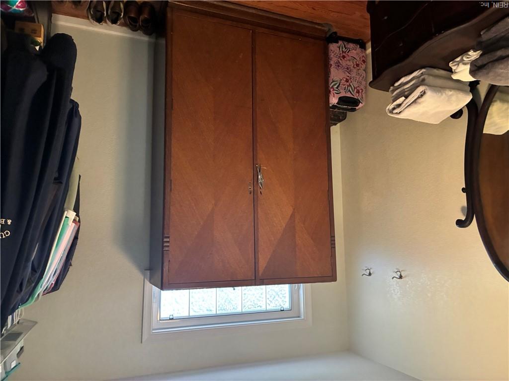 471 Suburban Pw Property Photo 16