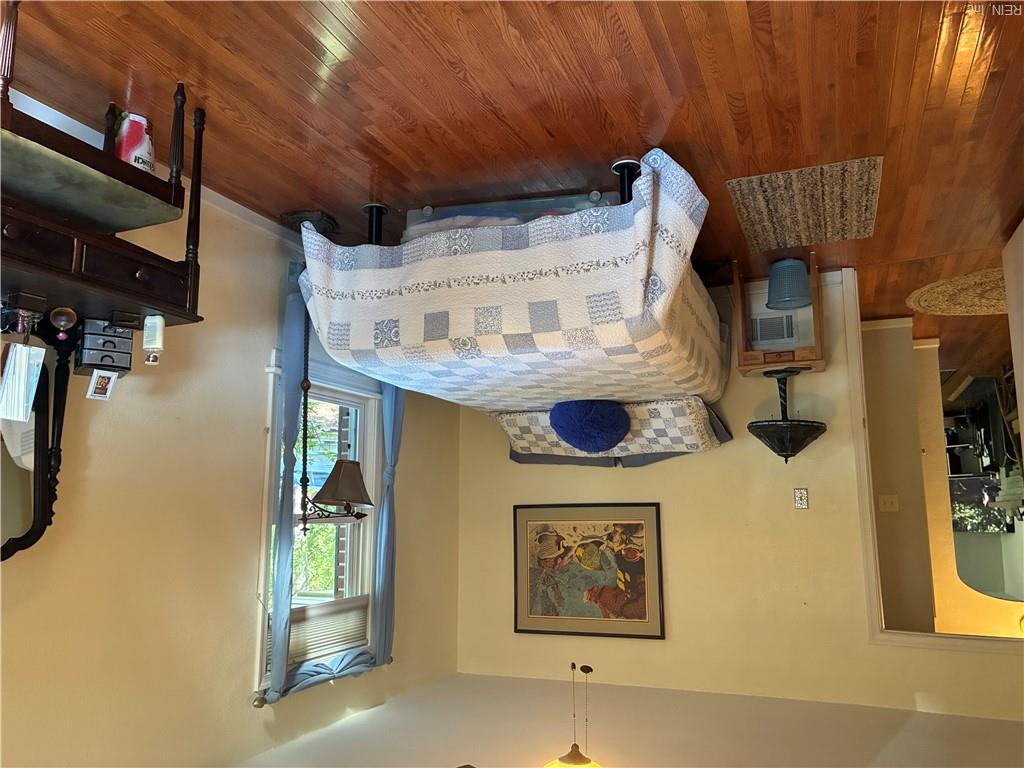 471 Suburban Pw Property Photo 18
