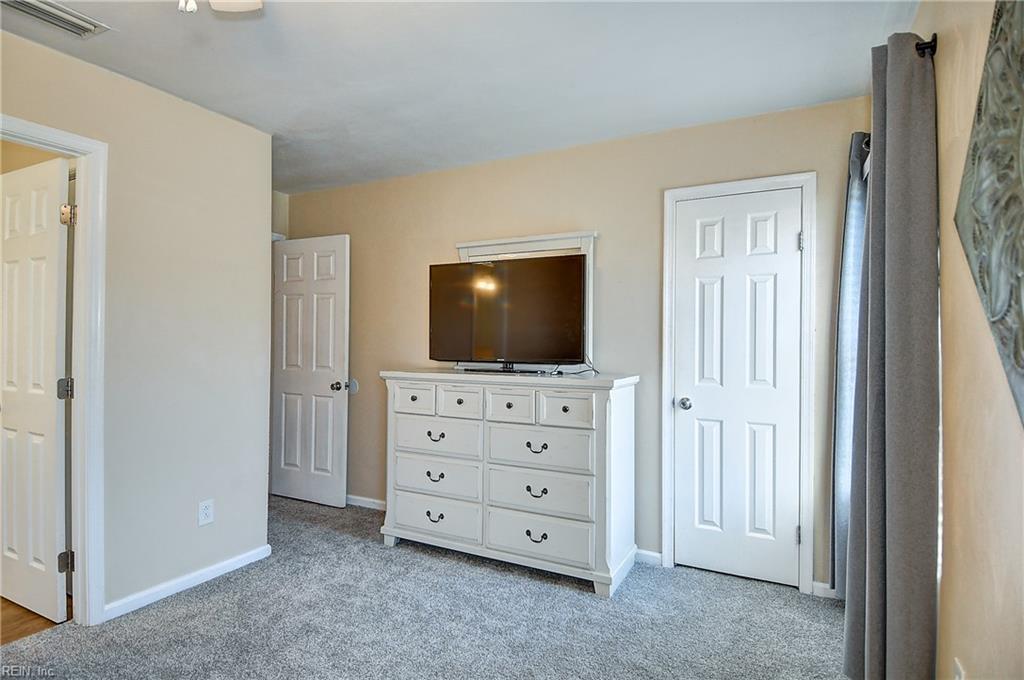 471 San Roman Dr Property Photo 23