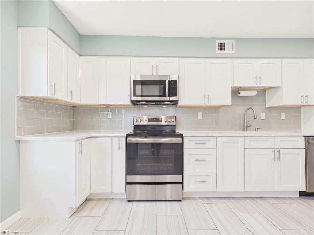1845 Finsbury Ln Property Photo 17