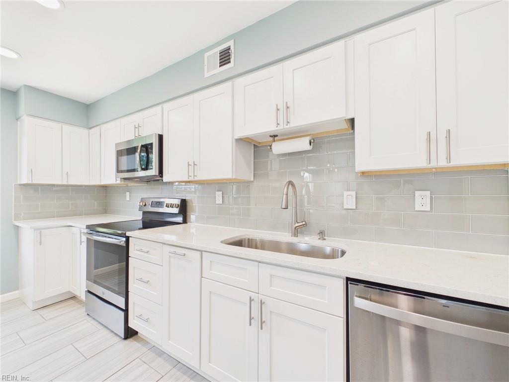 1845 Finsbury Ln Property Photo 18