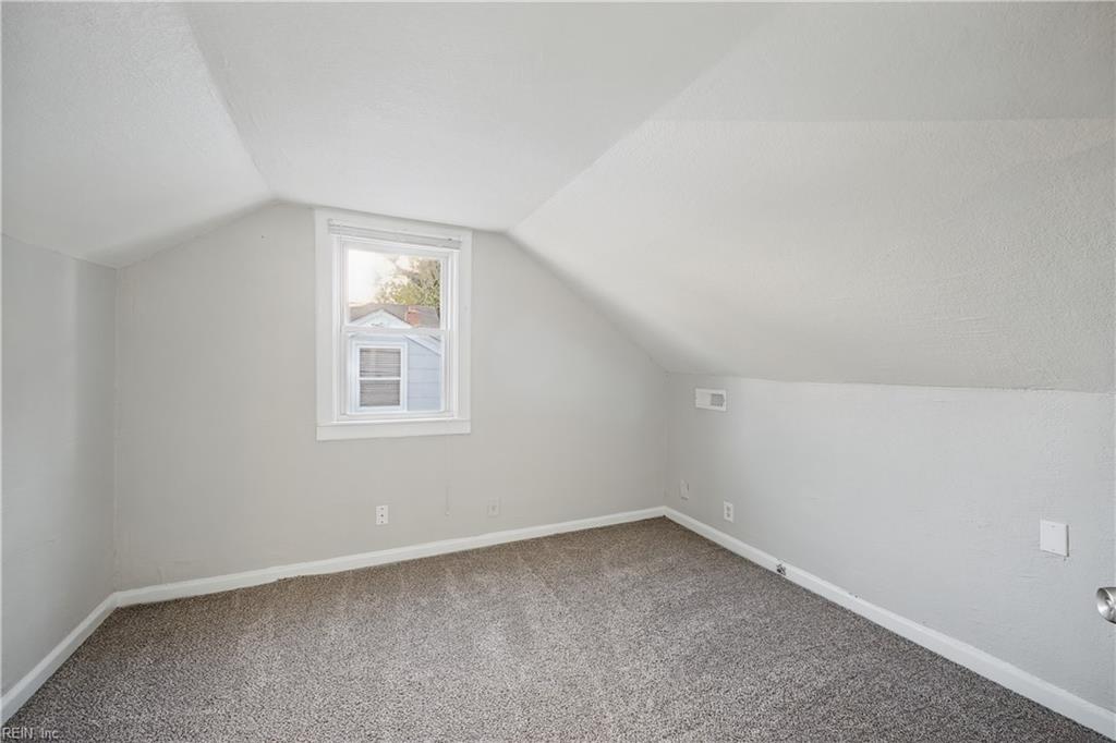 2901 Victoria Ave Property Photo 28