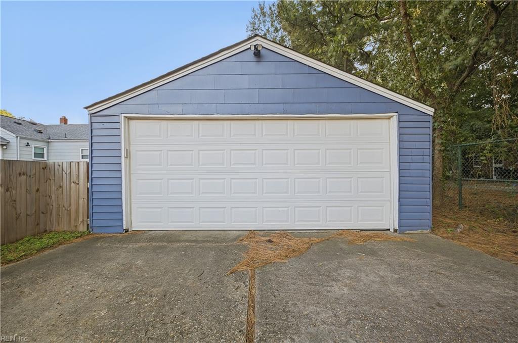 2901 Victoria Ave Property Photo 43