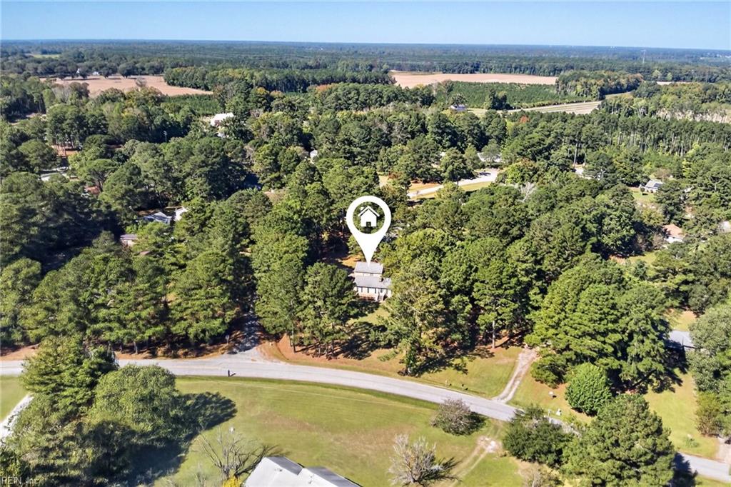 20175 Cherry Grove Rd N Property Photo 3