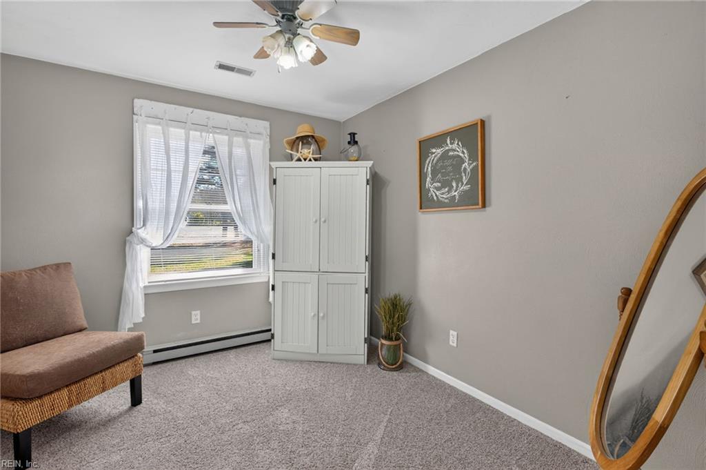 20175 Cherry Grove Rd N Property Photo 16