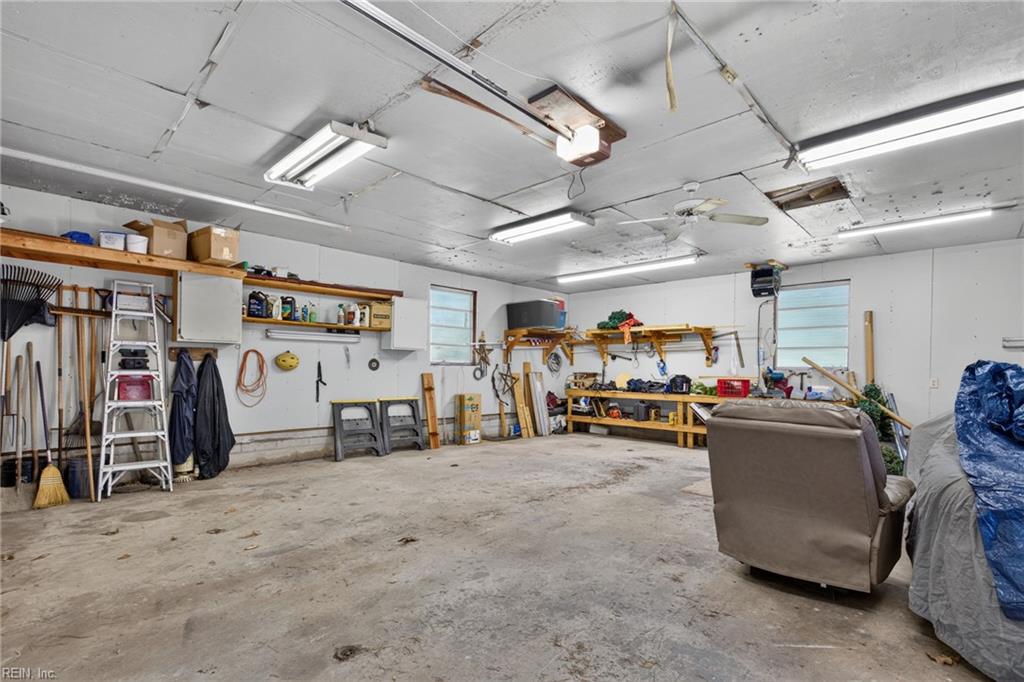 20175 Cherry Grove Rd N Property Photo 21