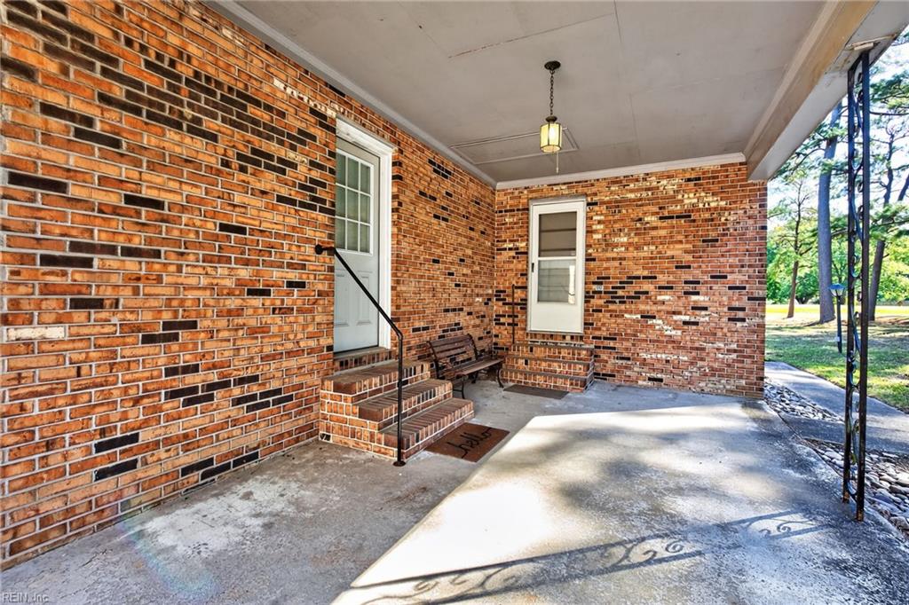 20175 Cherry Grove Rd N Property Photo 24