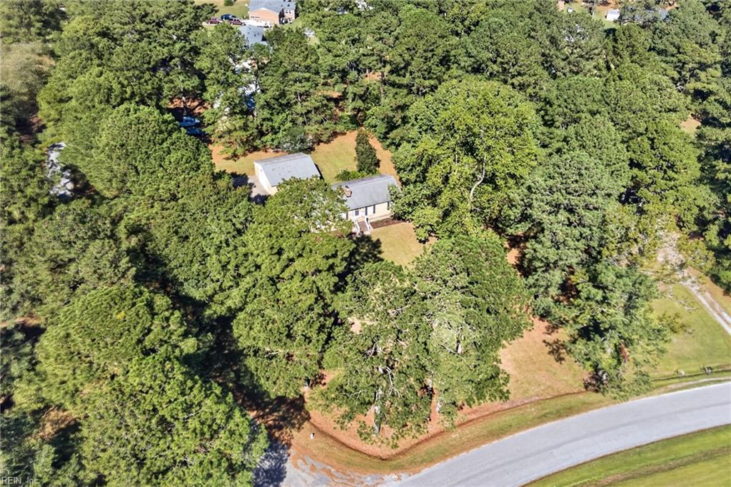 20175 Cherry Grove Rd N Property Photo 25