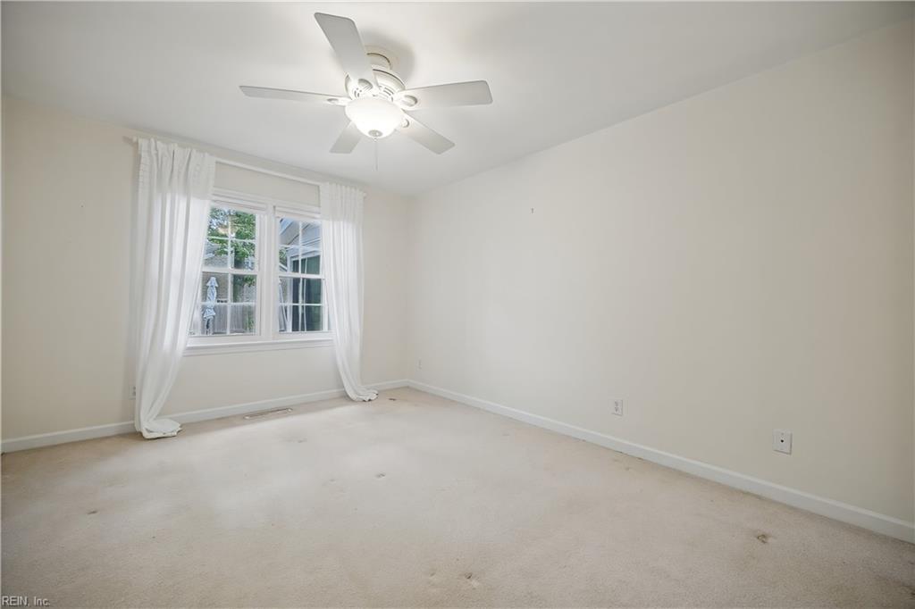 940 Amesbury Rd Property Photo 36
