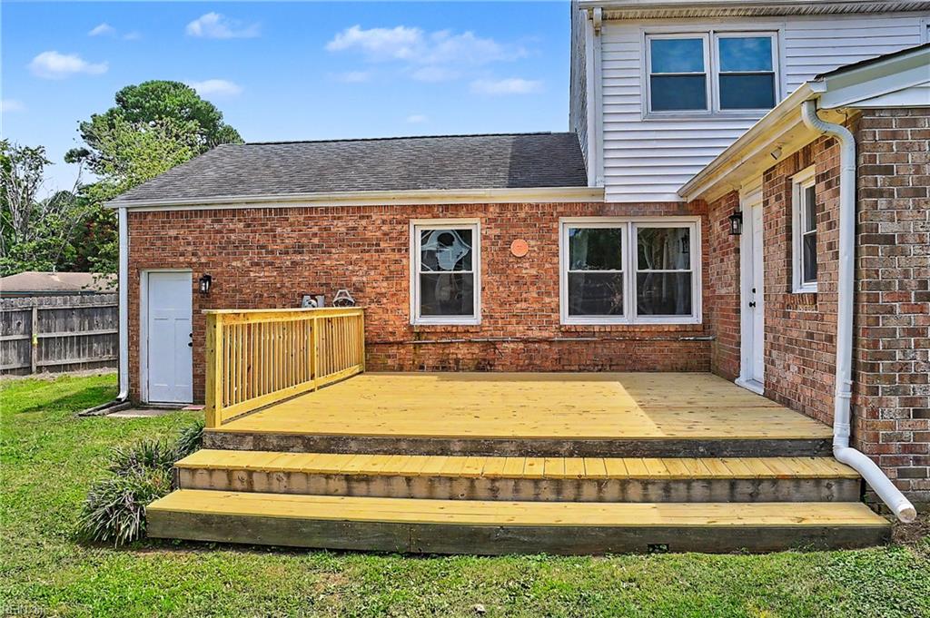 4833 Rosecroft St Property Photo 45