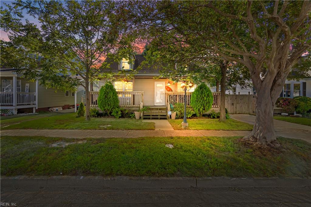 317 Lorengo AVE E Property Photo 1
