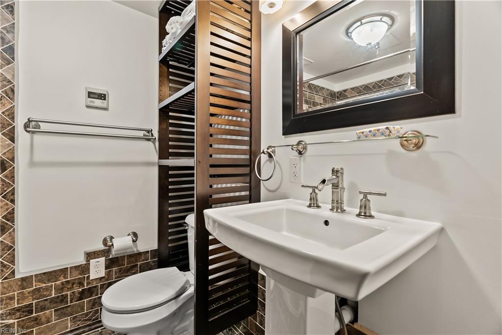 317 Lorengo Ave E Property Photo 17