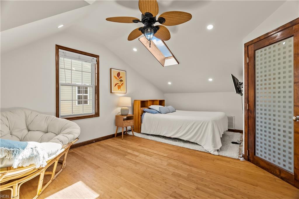317 Lorengo Ave E Property Photo 23
