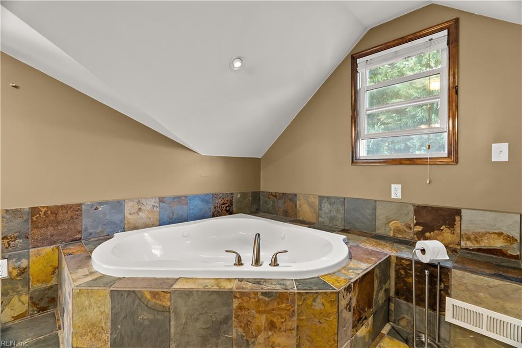 317 Lorengo Ave E Property Photo 29