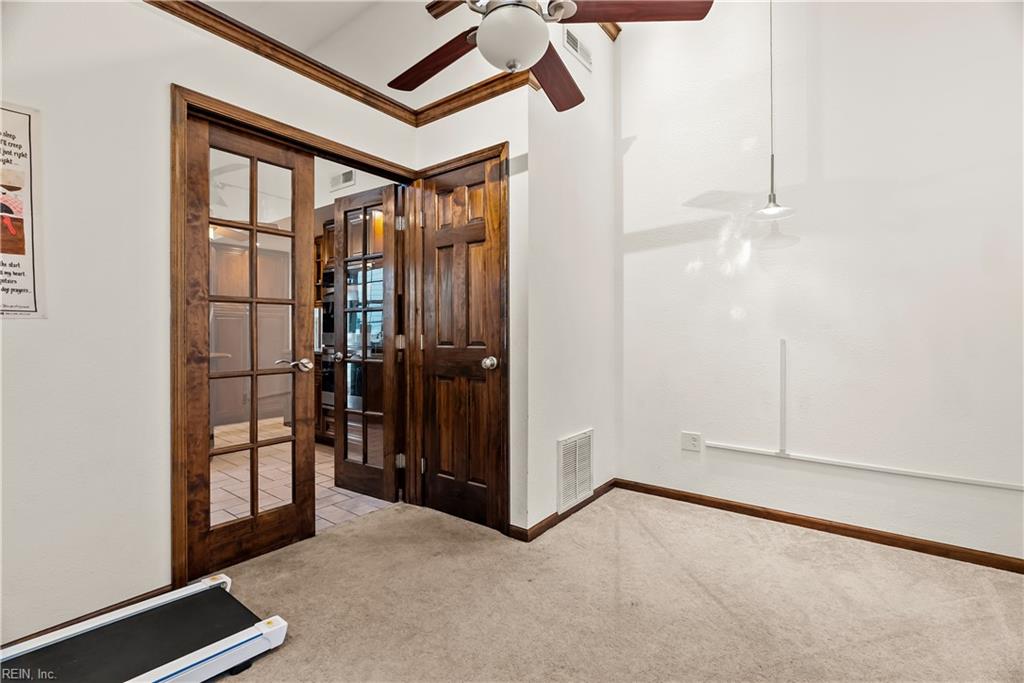 317 Lorengo Ave E Property Photo 32