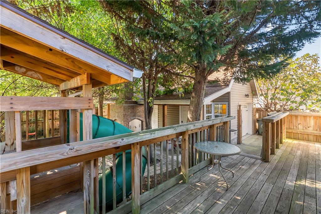 317 Lorengo Ave E Property Photo 35