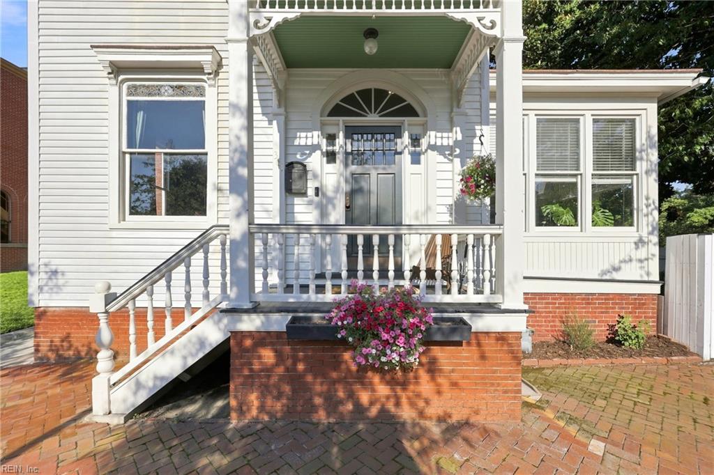 361 Court St Property Photo 3
