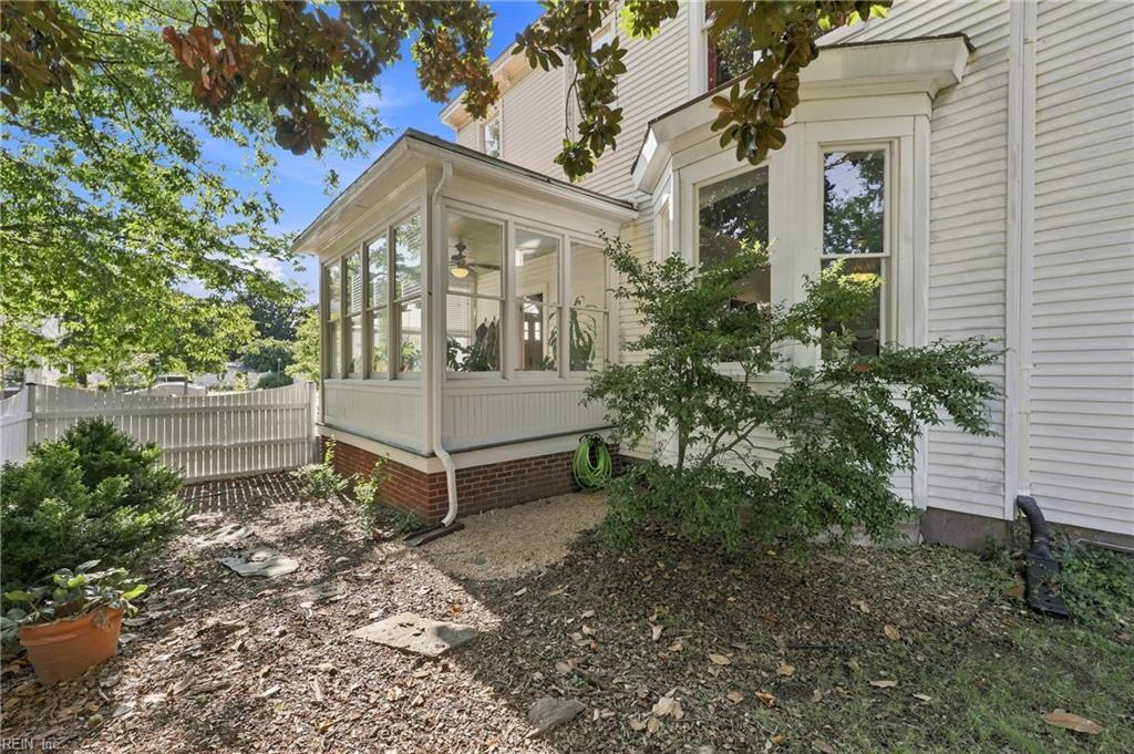 361 Court St Property Photo 43