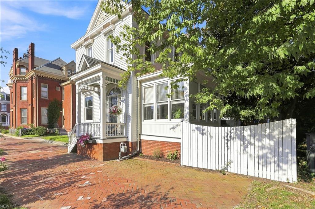 361 Court St Property Photo 45